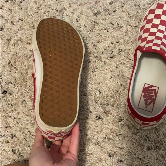 women’s red checkered Vans - Picture 4 of 4